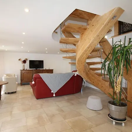Séjour à la campagne Grande Maison Pour 10 Pers. Avec Jardin, Terrasse, Bbq, Près De Bruyères Et Gérardmer - Fr-1-589-335 Champ-le-Duc