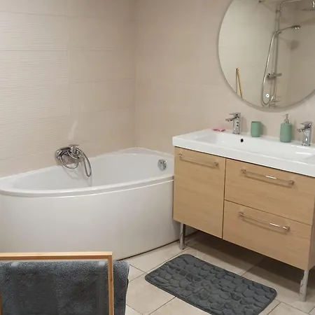 Grande Maison Pour 10 Pers. Avec Jardin, Terrasse, Bbq, Près De Bruyères Et Gérardmer - Fr-1-589-335 *