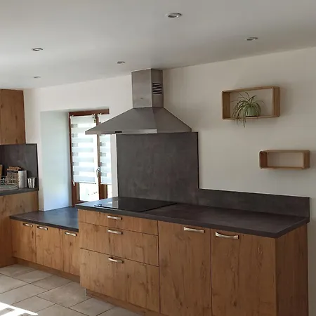 Hébergement de vacances Grande Maison Pour 10 Pers. Avec Jardin, Terrasse, Bbq, Près De Bruyères Et Gérardmer - Fr-1-589-335