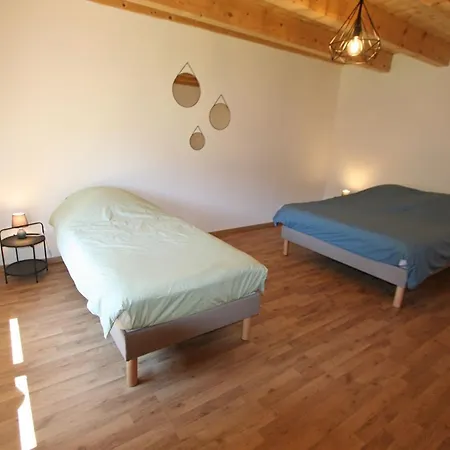 Hébergement de vacances Grande Maison Pour 10 Pers. Avec Jardin, Terrasse, Bbq, Près De Bruyères Et Gérardmer - Fr-1-589-335 Champ-le-Duc