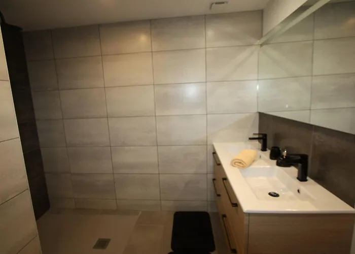 Grande Maison Pour 10 Pers. Avec Jardin, Terrasse, Bbq, Pres De Bruyeres Et Gerardmer - Fr-1-589-335 * Champ-le-Duc